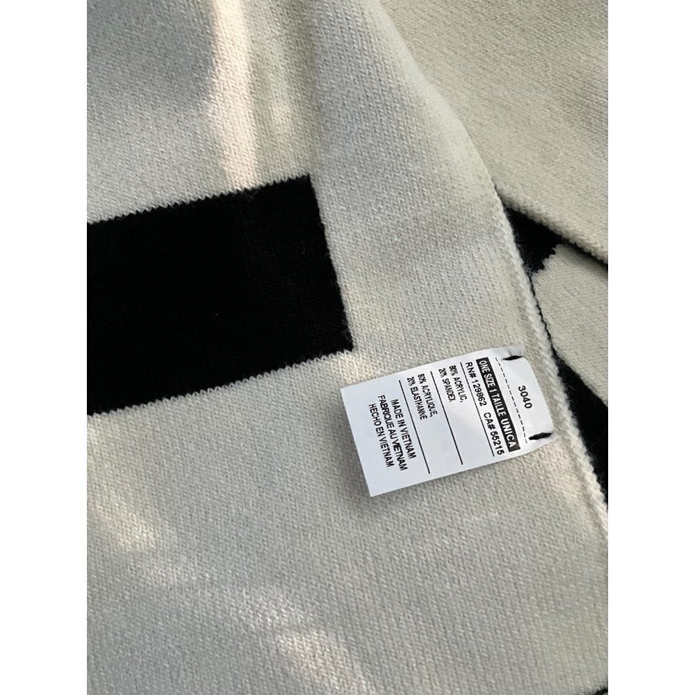 JORDAN Oversized Unisex Scarf - Picture 6 of 7